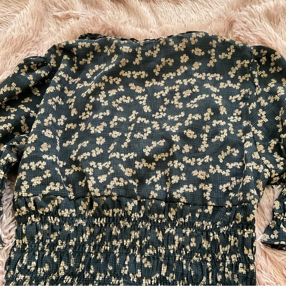 Blouse V-neck size L - Picture 11 of 12